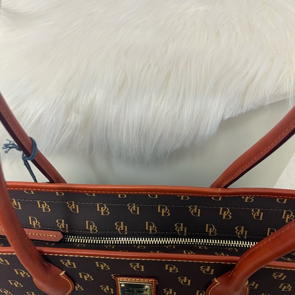 Dooney & Bourke Brown Tmoro Monogram Tote Bag NWT - Picture 7 of 10